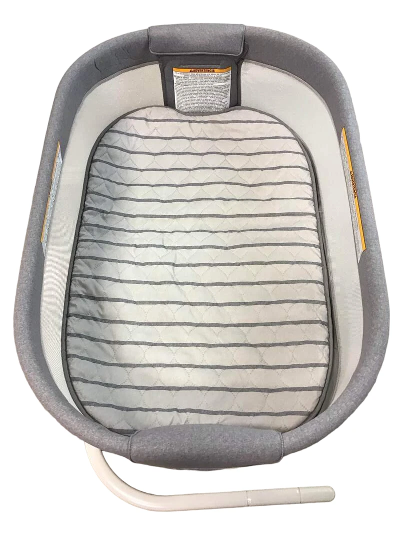 Graco DreamMore Bedside Bassinet Deluxe With Calming Motion 5 Graco DreamMore Bedside Bassinet Deluxe With Calming Motion - Image 5