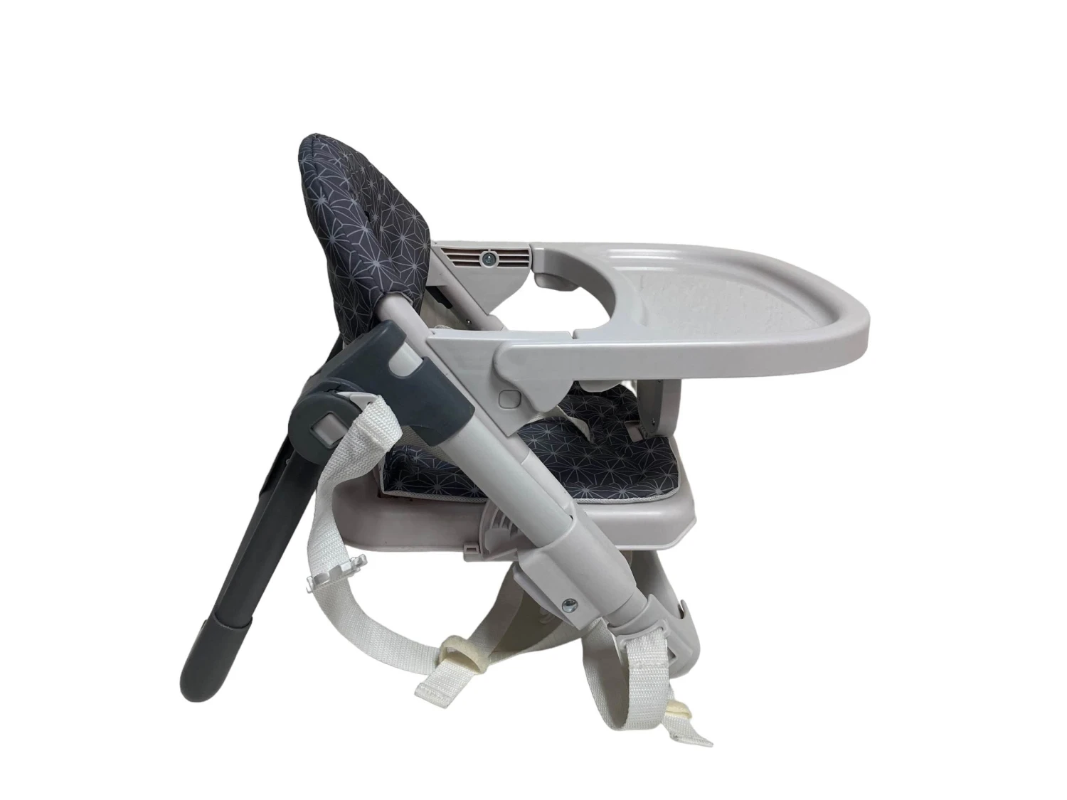 Chicco Take-A-Seat 3-in-1 Travel Seat 2 Chicco Take-A-Seat 3-in-1 Travel Seat - Image 2