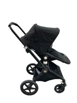 Bugaboo Lynx Stroller, 2022, Black Aluminum, Black 8 Bugaboo Lynx Stroller, 2022, Black Aluminum, Black -Tiny Steps House 2b06e4ccaff0234419d3b493e43be2e8