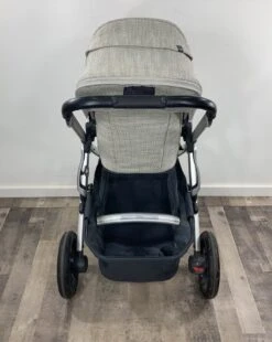 UPPAbaby VISTA V2 Stroller, 2020, Declan (Oat Melange) -Tiny Steps House 2d135b53c1c1f6f9faf93654e94b5200