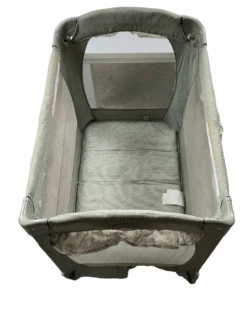 Graco Travel Lite Crib -Tiny Steps House 498aa713 60c1 4c9f 9ebd 1964393582db