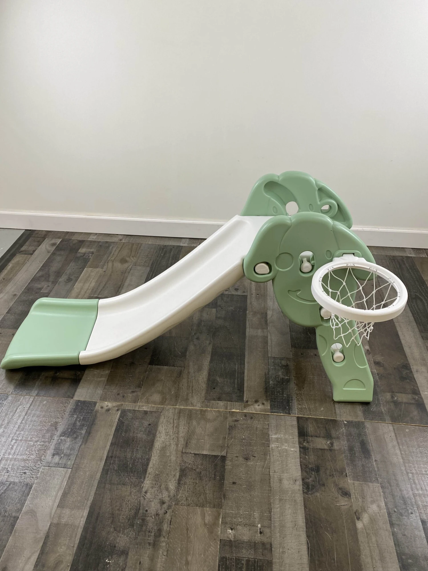 Qaba Slide 1 Qaba Slide