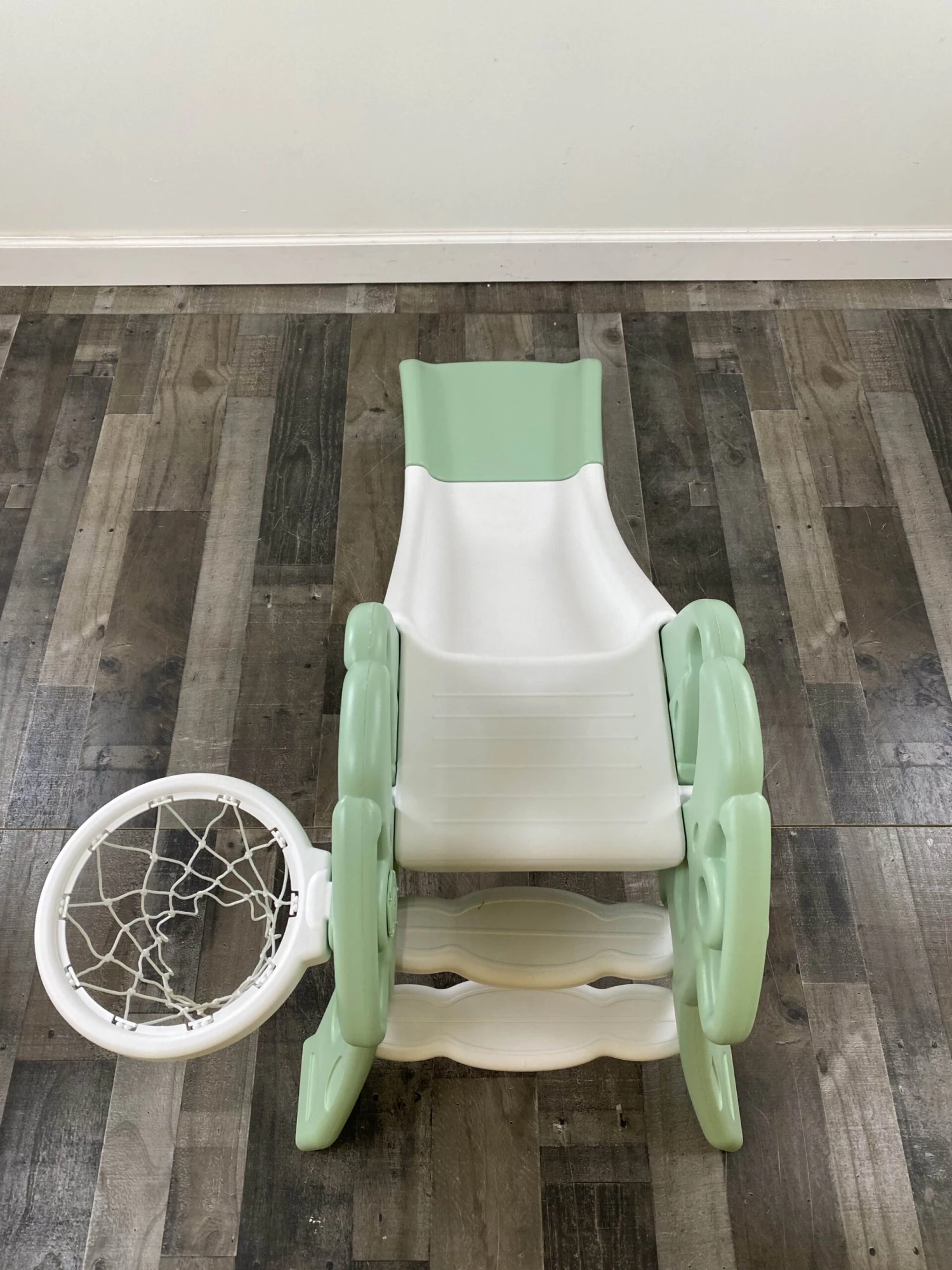 Qaba Slide 5 Qaba Slide - Image 5