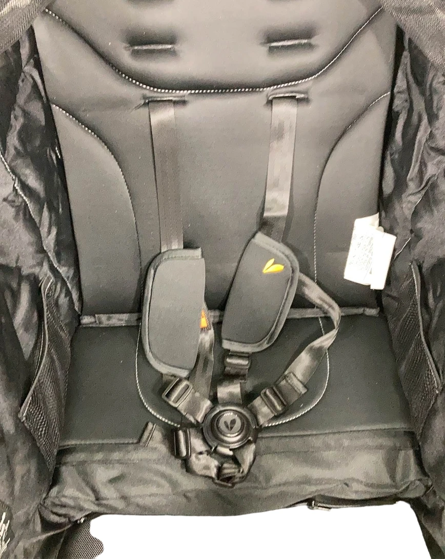 Larktale Caravan Coupe (2 Seater) Stroller Wagon, 2023, Gray/Black 7 Larktale Caravan Coupe (2 Seater) Stroller Wagon, 2023, Gray/Black - Image 7