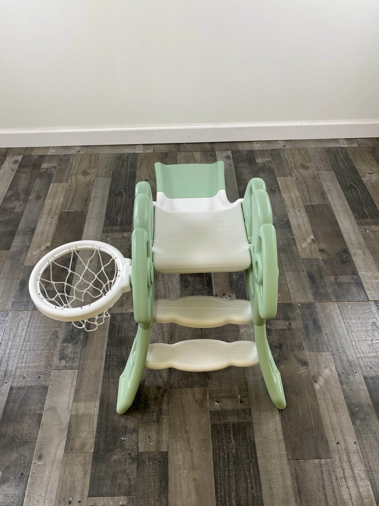 Qaba Slide 4 Qaba Slide - Image 4