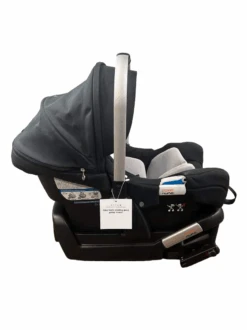 Stokke PIPA By Nuna Infant Car Seat, 2022, Black -Tiny Steps House aa2b5ca6 2136 4d2b 8e98 942638d9497d