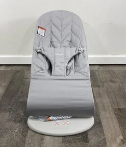 BabyBjorn Bouncer Bliss, Light Gray Cotton Petal Quilt, Light Gray Frame